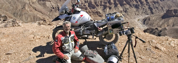 Helge reporting on location from the Fish River Canyon, Namibia, Africa